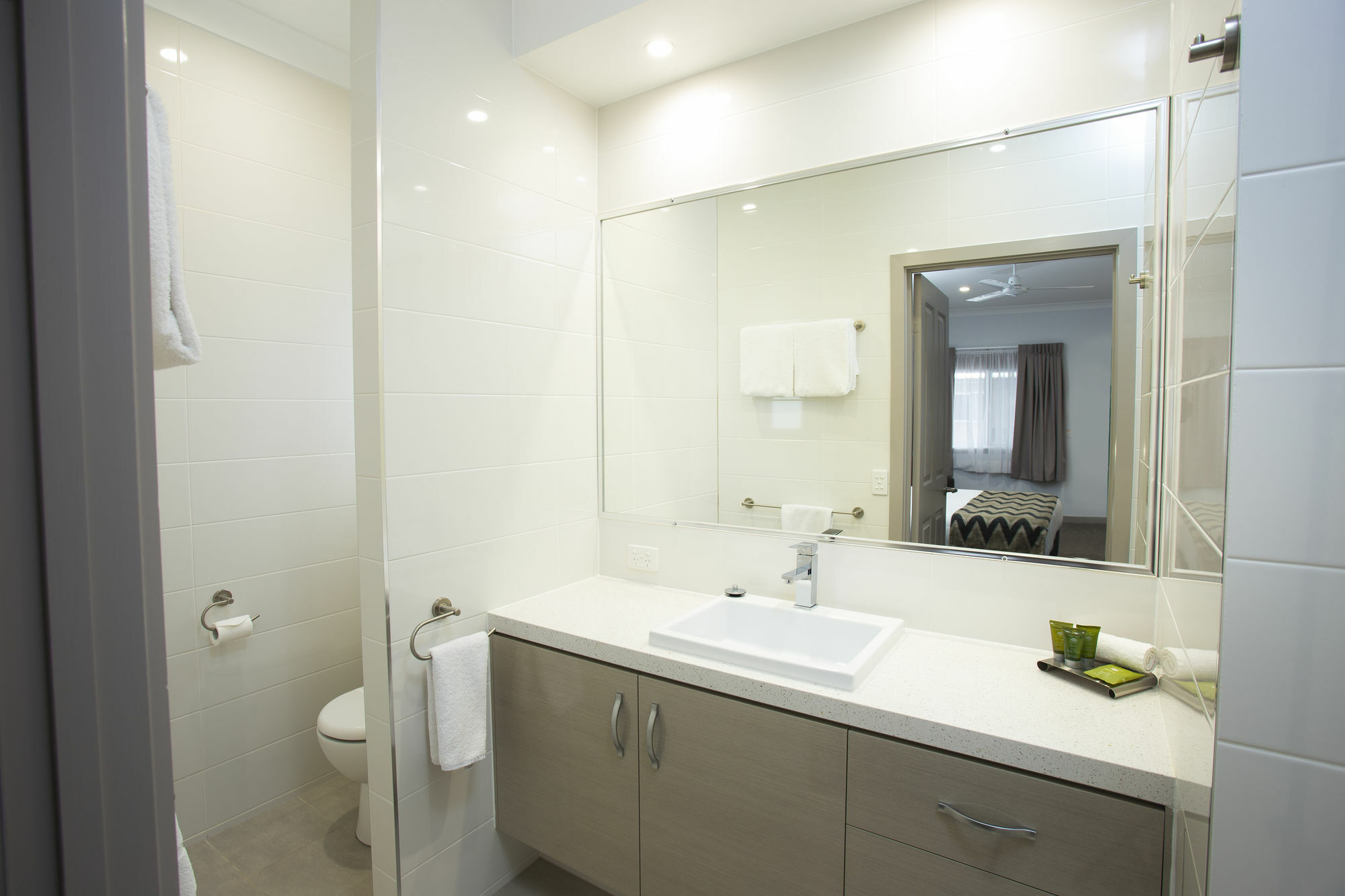 توومبا Altitude Motel Apartments المظهر الخارجي الصورة