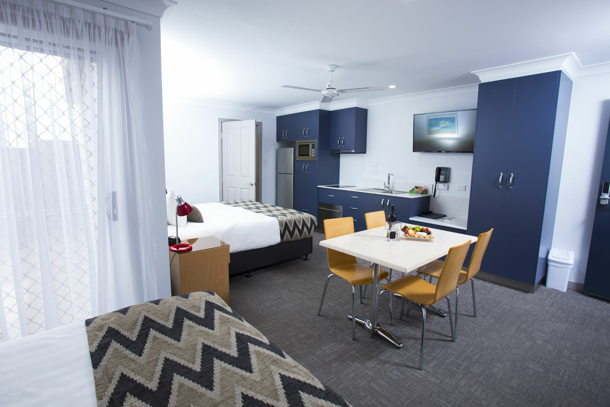 توومبا Altitude Motel Apartments المظهر الخارجي الصورة